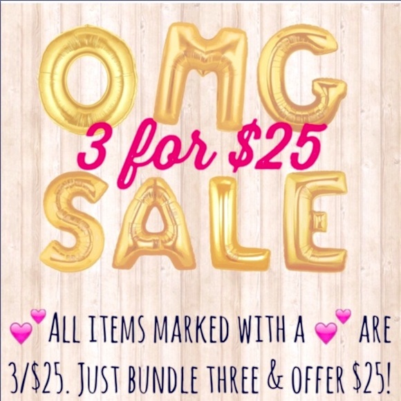 Sale on all items with a 💕 . Bundle 3 & offer $25 - Picture 1 of 1